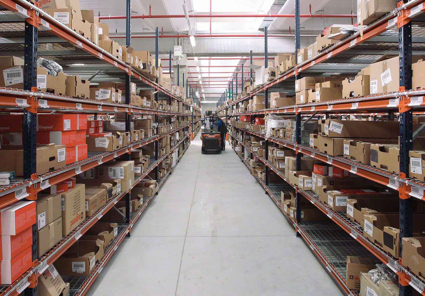 星空网站网页版入口-星空(中国)智慧安全用电-仓库库房方案